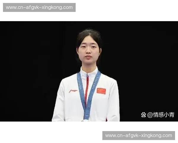 时间冬奥会:雪夜里的秒针与生活的冠军 时间冬奥会:雪夜里的秒针与生活的冠军